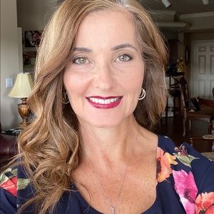 Meet your Posher, Vicky